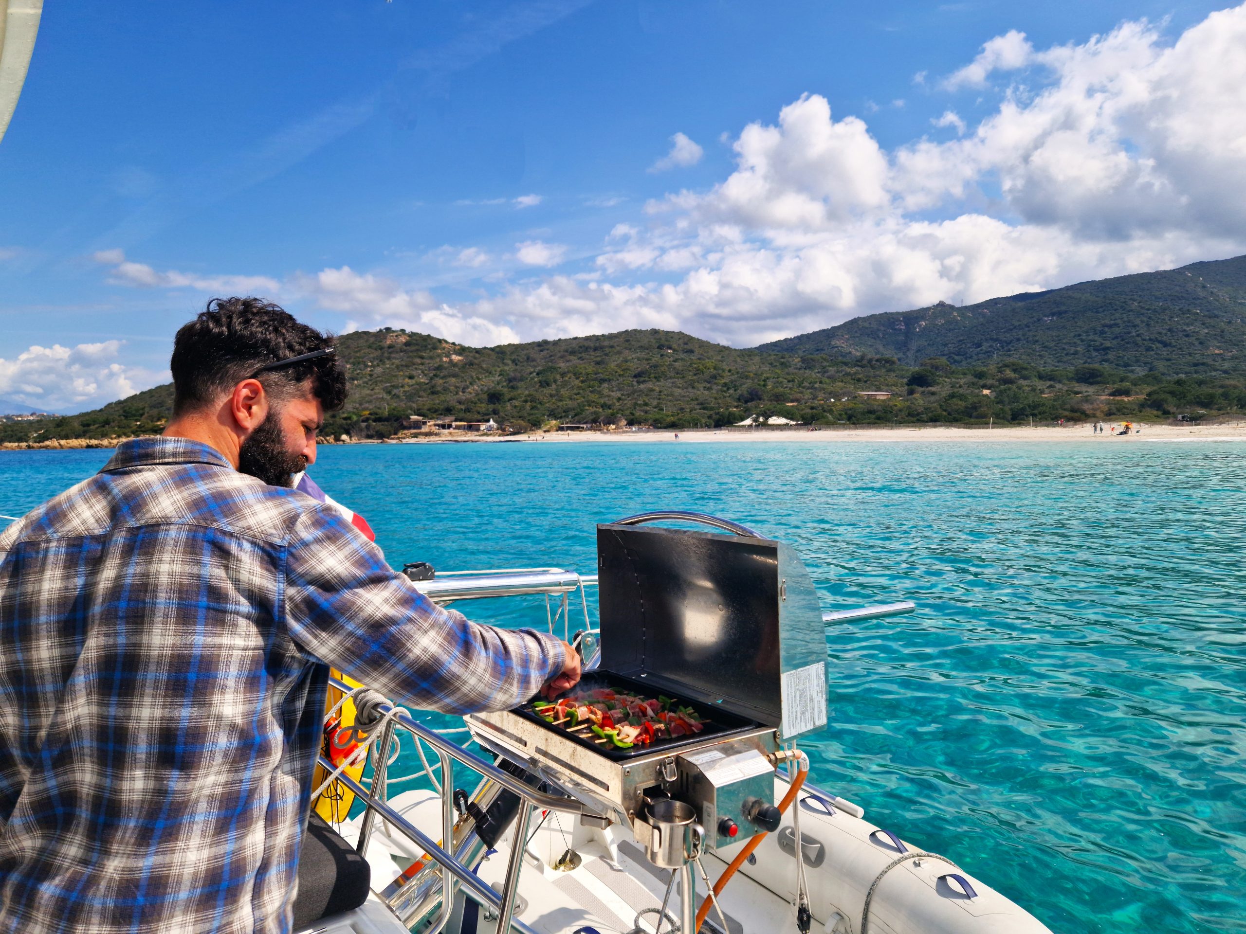 Location catamaran corse Lagoon 40 Plancha